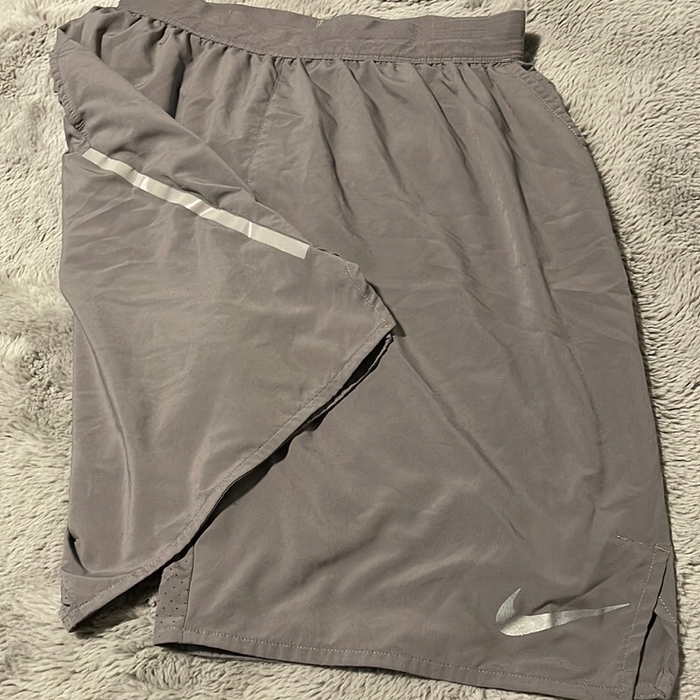Nike Dri-Fit performance shorts size (M). Excellent condition!